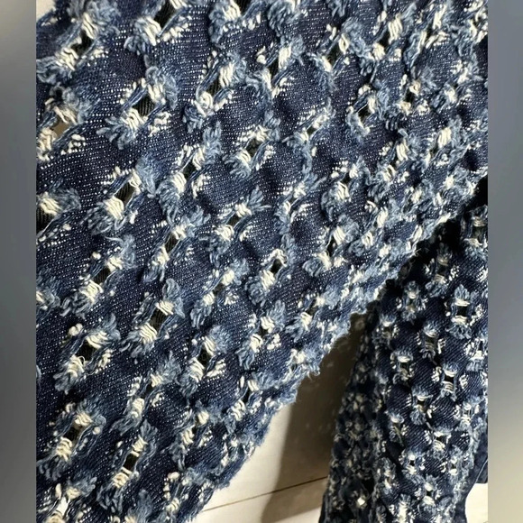 Chico’s Short Jean Jacket, Size 0 (6/8) - Picture 3 of 10